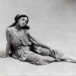 Т.П.Карсавина - Эхо в балете "Нарцисс" Н.Н.Черепнина
Фотоателье "Dover Street Studios",  Лондон. Съёмка: Не ранее 1911